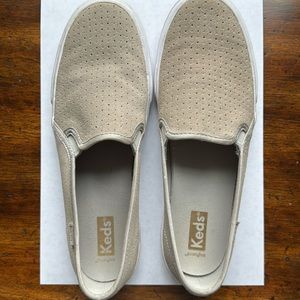 Keds, women’s size 7.5, tan shoes